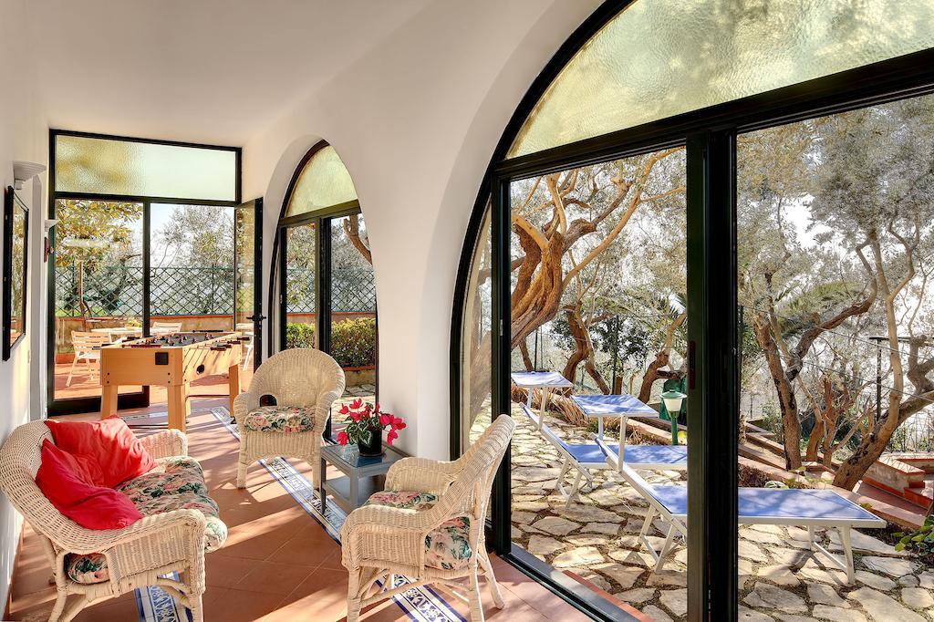 Villa Alfonsina マッサ・ルブレンセ 部屋 写真