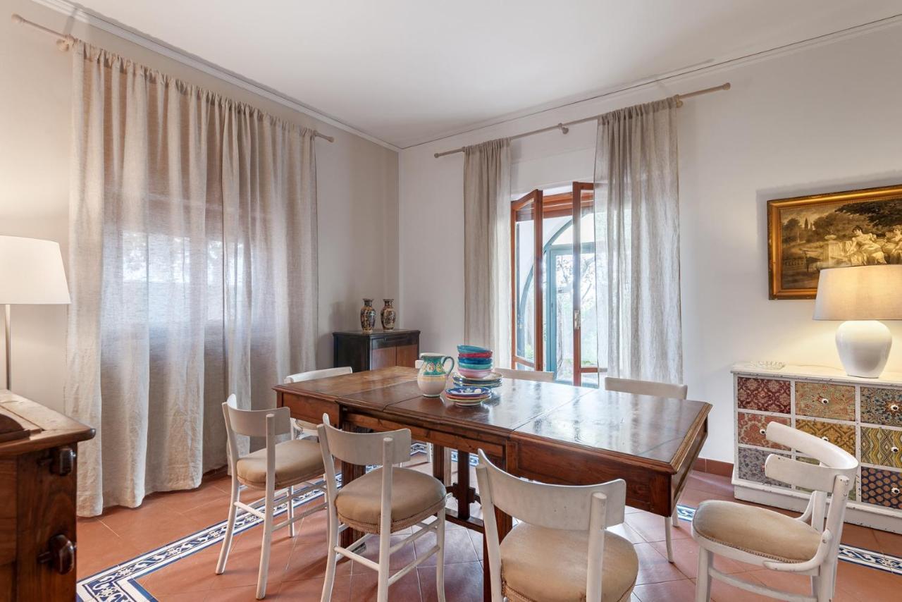 Villa Alfonsina マッサ・ルブレンセ エクステリア 写真